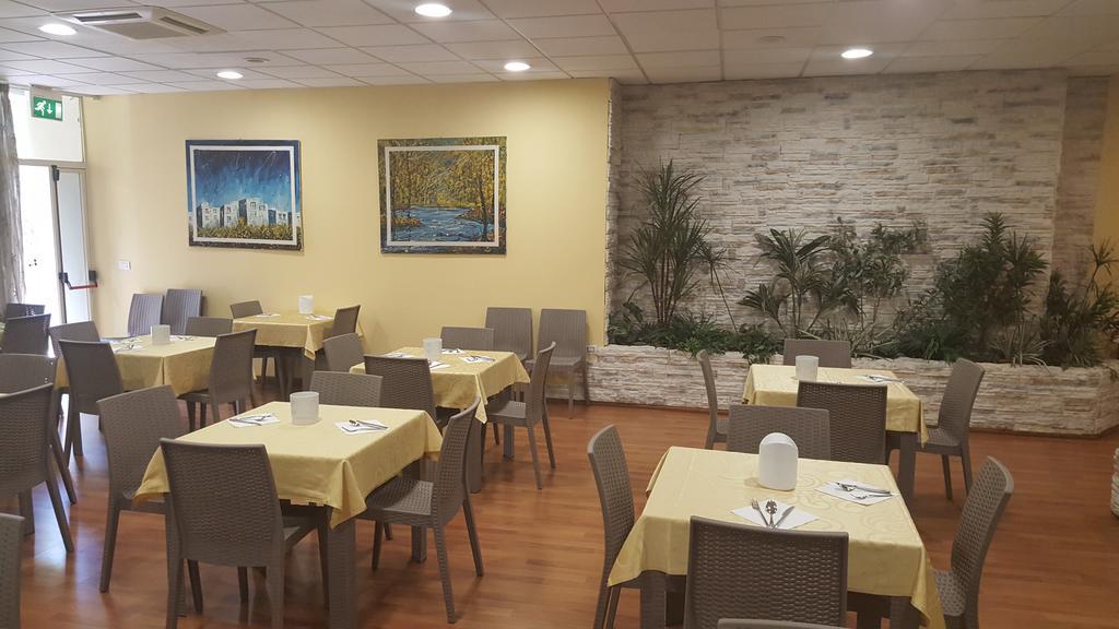 Hotel Corallo Франкавилла-аль-Маре Экстерьер фото